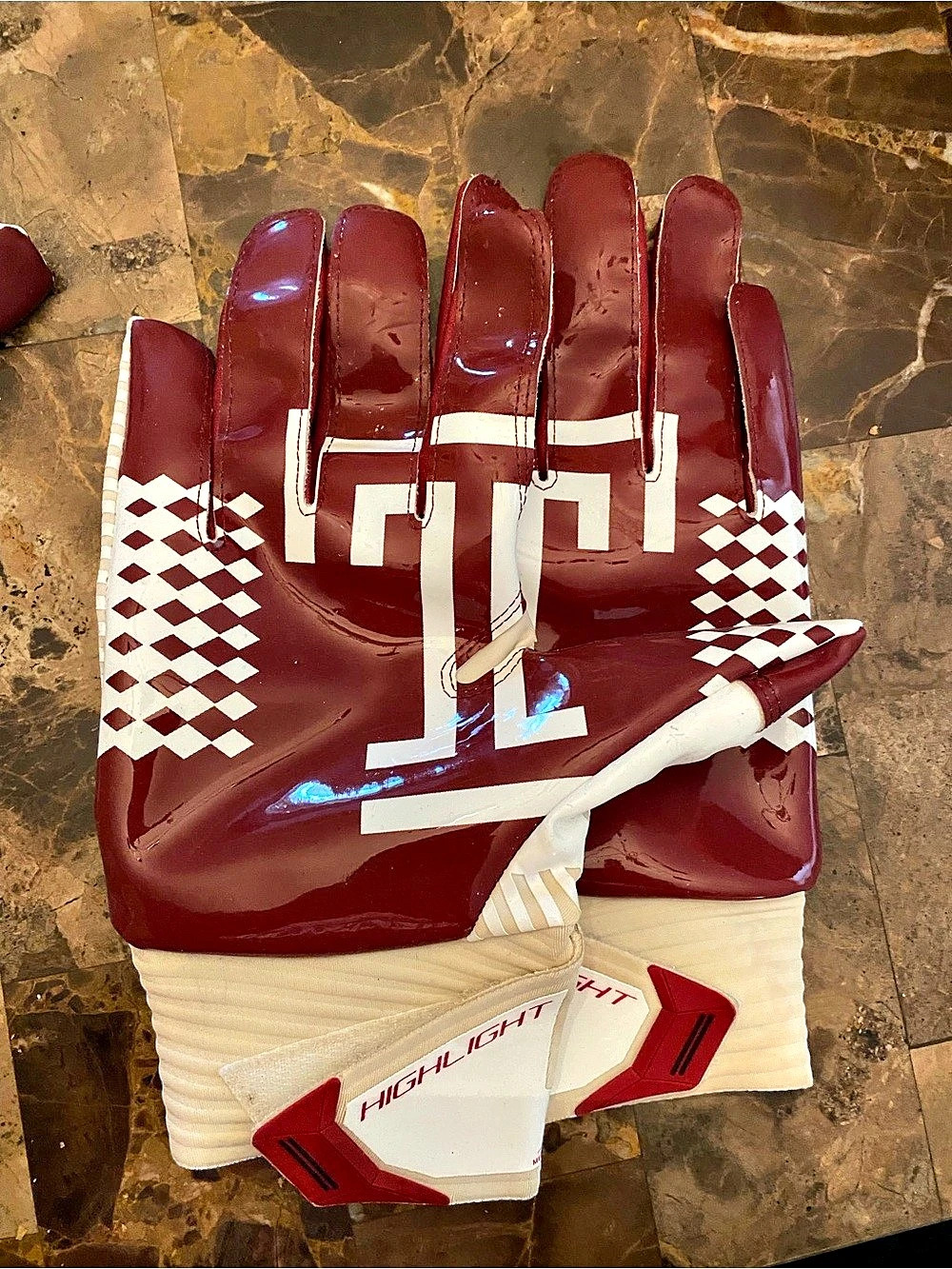 Temple University Under Armour Highlight Football Gloves WR Gloves Red White LG